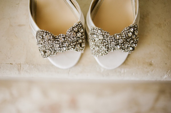 Sparkly bows on wedding shoes