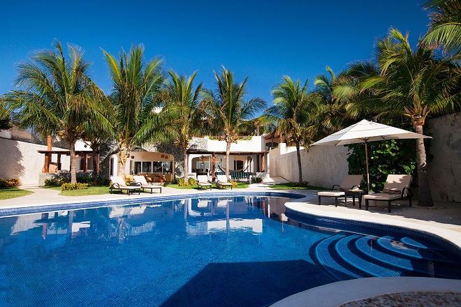 Villa-Carola-Riviera-Maya-Mexico-Pool