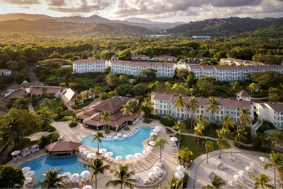 Travel advisors exploring luxury resort experiences during the Global Piton Awards 2026.